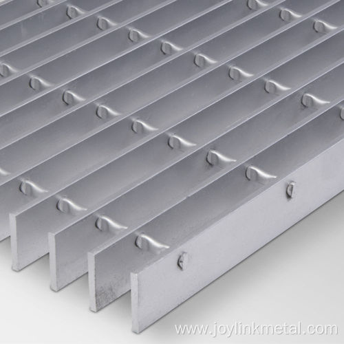 Galvanized steel grating for walkway platform
